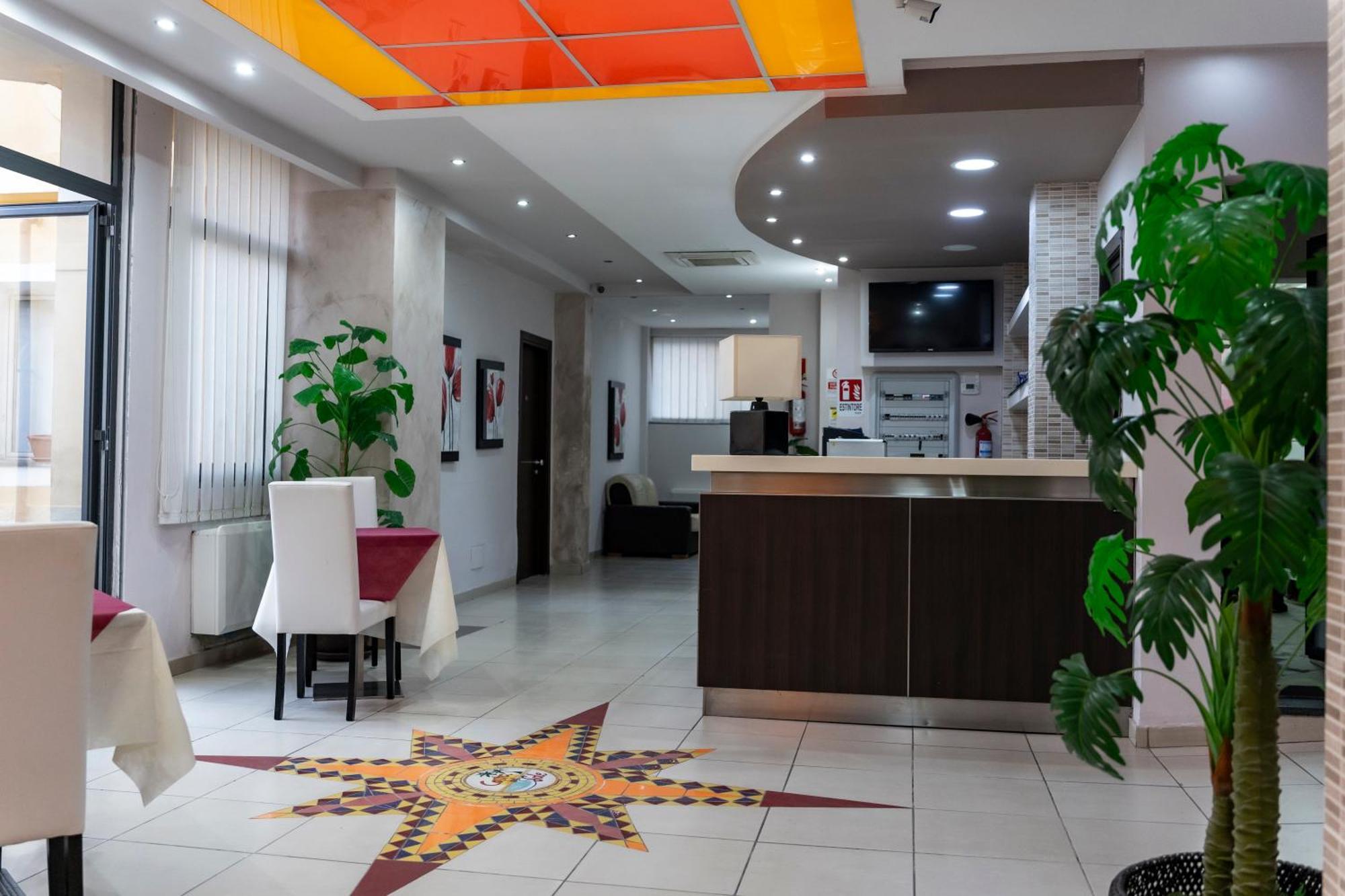 Mg Palace Hotel Costa Del Sole Agnone Bagni Extérieur photo