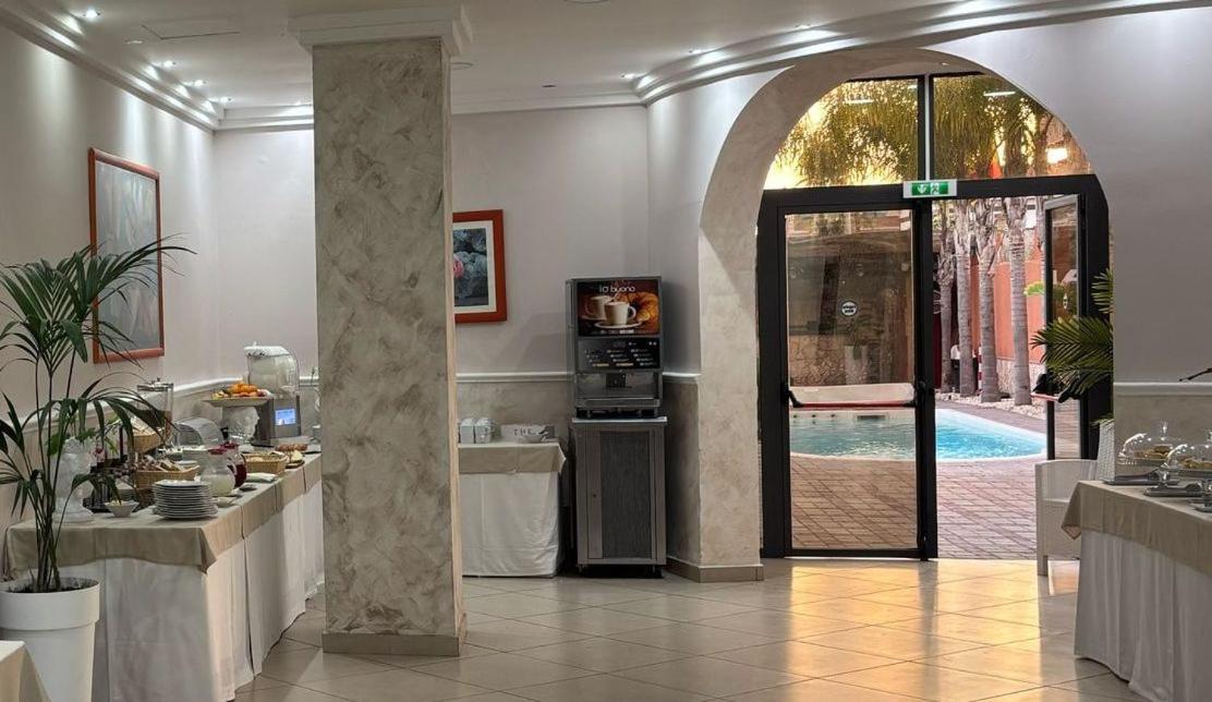 Mg Palace Hotel Costa Del Sole Agnone Bagni Extérieur photo